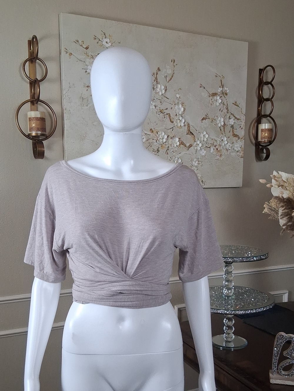 Victoria's Secret Women's Knot-Front Wrap Short Sleeve Top in Light Gray Medium - Picture 3 of 14